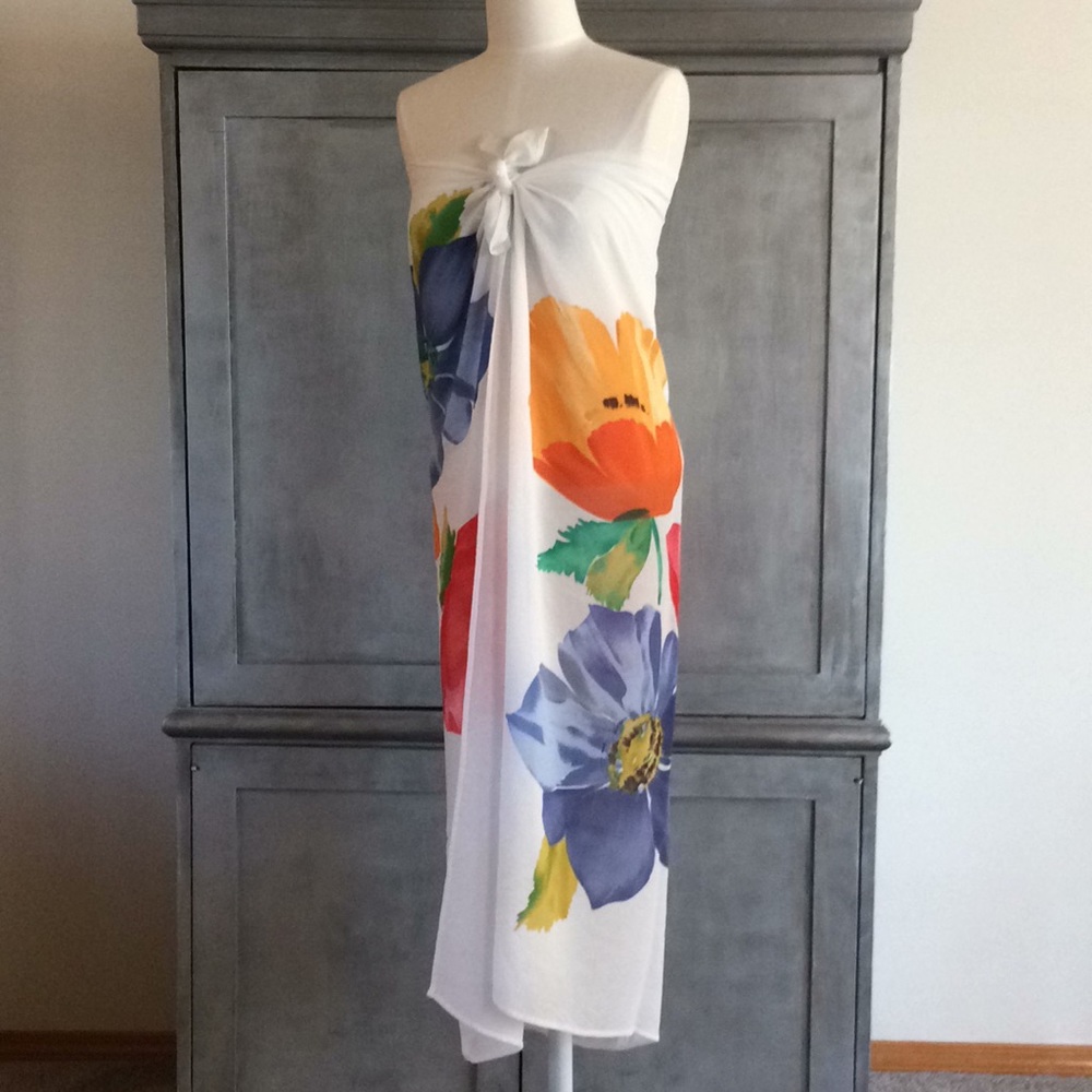 Women’s Gottex Sarong, Stunning Floral, Chiffon L